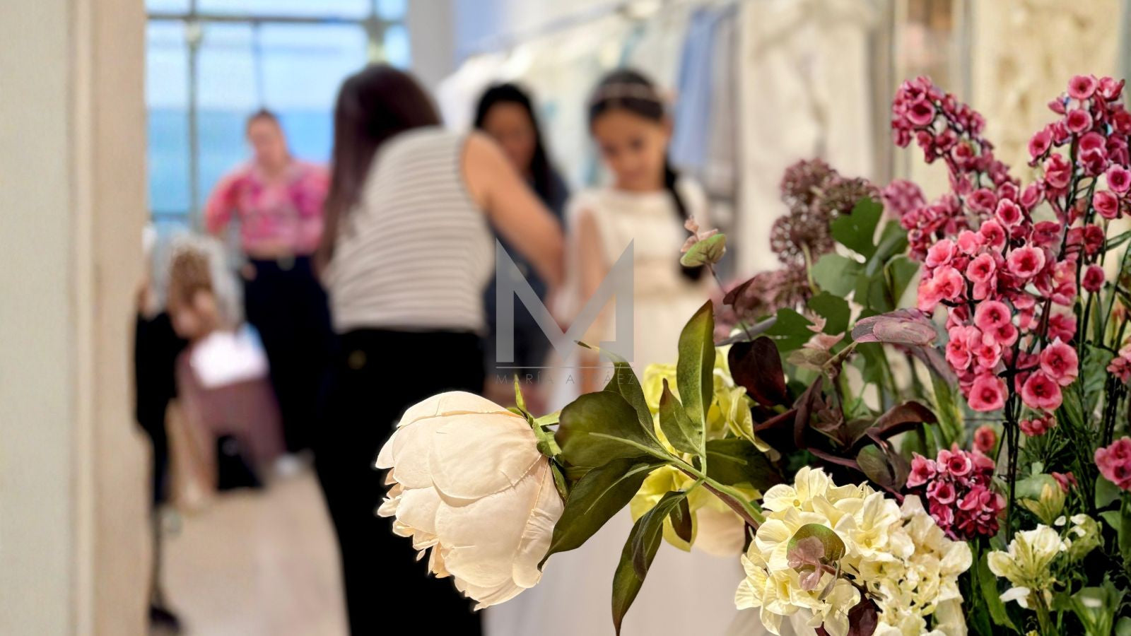 CÓMO ELEGIR EL VESTIDO PERFECTO PARA MI HIJA