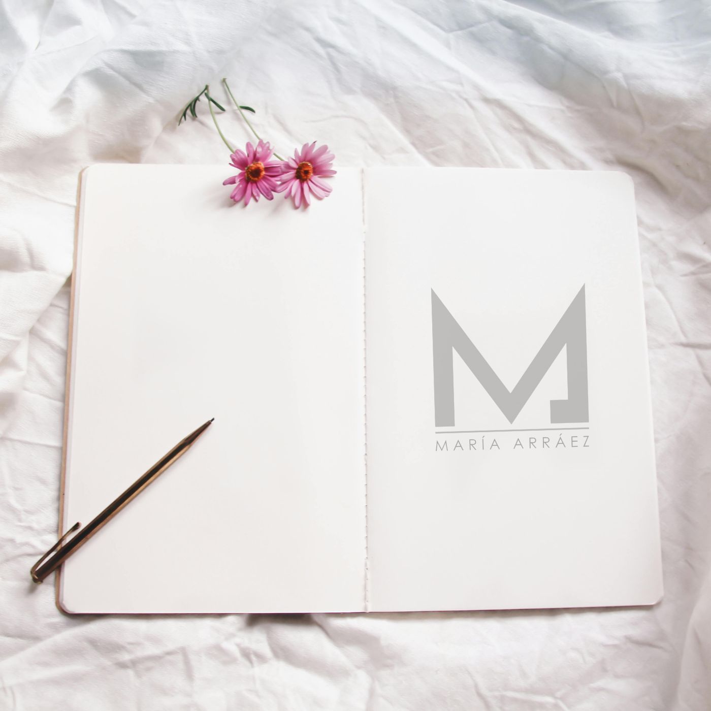 ¿CUÁNDO EMPEZAR A MIRAR EL VESTIDO DE COMUNIÓN?