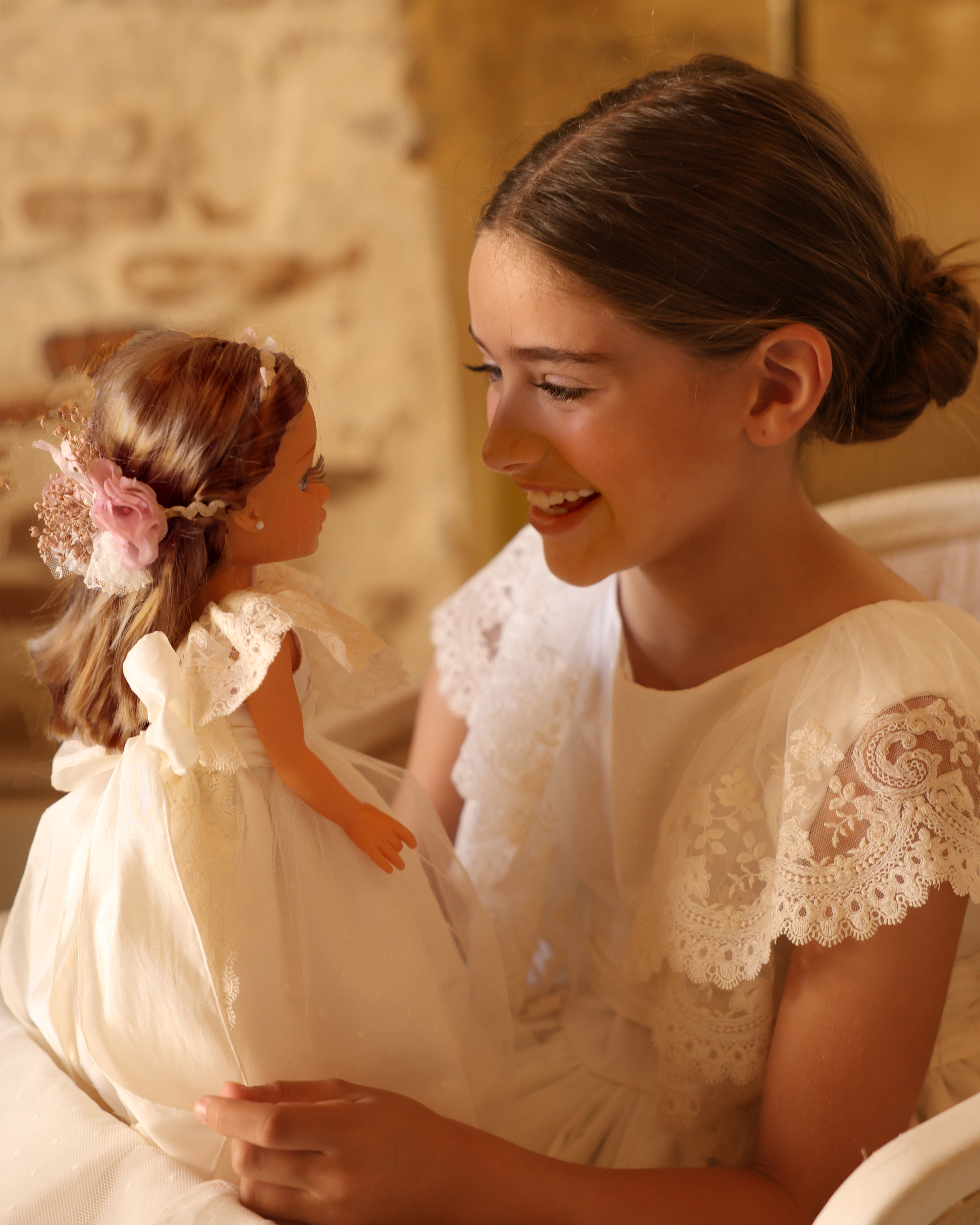 Muñeca de comunión con vestido personalizado